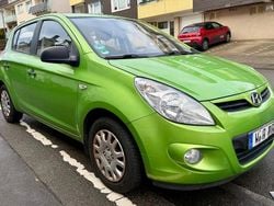 Grün Gebraucht 2009 Hyundai i20 Comfort Limousine | 3.399 € (Guter Preis)