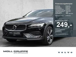 Black solid ´stone´ Gebraucht 2023 Volvo V60 CC Plus Kombi | 36.840 € (Guter Preis)