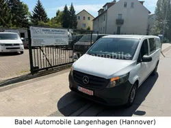 Weiß Gebraucht 2015 Mercedes Vito Van / Kleinbus | 13.999 € (Etwas zu teuer)