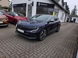 Blau rre + grau kqg Gebraucht 2022 Renault Megane E-Tech Techno Limousine | 24.890 € (Guter Preis)