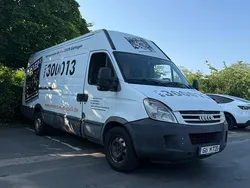 Weiß Gebraucht 2008 Iveco Daily Limousine | 4.800 €