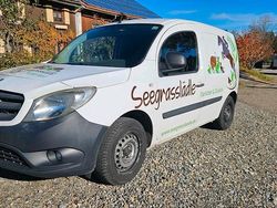 Weiß Gebraucht 2014 Mercedes 190 Limousine | 6.400 €