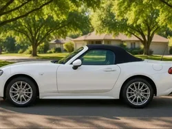 Weiß Gebraucht 2019 Fiat 124 Spider Cabrio | 16.500 € (Fairer Preis)