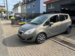 Beige Gebraucht 2013 Opel Meriva Active Van / Kleinbus | 7.490 € (Etwas zu teuer)