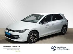 Pure white (weiß) Gebraucht 2024 VW Golf VIII Goal Limousine | 31.480 € (Superpreis)