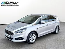 Silber Gebraucht 2016 Ford S-MAX Titanium Van / Kleinbus | 11.880 € (Superpreis)