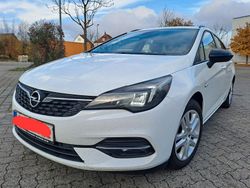 Weiß Gebraucht 2021 Opel Astra Edition Kombi | 6.600 € (Etwas zu teuer)