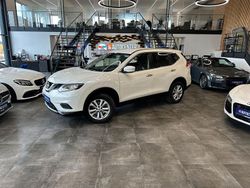 Weiß Gebraucht 2016 Nissan X-Trail Visia SUV | 13.490 € (Etwas zu teuer)