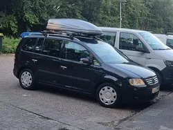 Schwarz Gebraucht 2004 VW Touran Van / Kleinbus | 2.000 € (Fairer Preis)