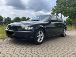 Schwarz Gebraucht 2002 BMW 320 Limousine | 4.320 € (Fairer Preis)