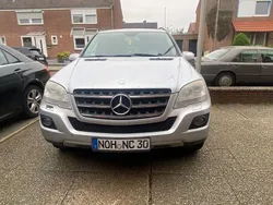 Silber Gebraucht 2008 Mercedes ML320 SUV | 7.140 € (Fairer Preis)