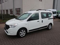 Blau Gebraucht 2016 Dacia Dokker Ambiance Van / Kleinbus | 4.900 €