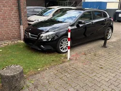 Schwarz Gebraucht 2013 Mercedes 220 Limousine | 10.700 €
