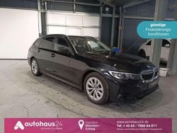 Schwarz Gebraucht 2020 BMW 318 Sport Line Kombi | 20.770 € (Guter Preis)