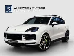 Weiß Gebraucht 2023 Porsche Cayenne SUV | 117.000 € (Guter Preis)