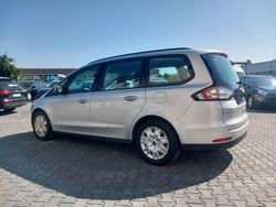 Silber Gebraucht 2017 Ford Galaxy Van / Kleinbus | 14.980 € (Guter Preis)