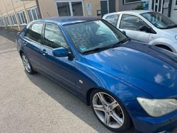 Blau Gebraucht 2001 Lexus IS200 Limousine | 3.200 € (Guter Preis)