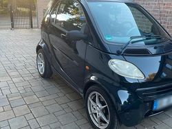 Schwarz Gebraucht 2002 Smart ForTwo Coupé Kleinwagen | 2.500 € (Teuer)