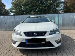 Weiß Gebraucht 2015 Seat Leon ST FR Kombi | 11.600 € (Fairer Preis)