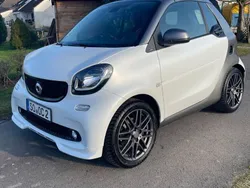 Weiß Gebraucht 2018 Smart ForTwo Cabrio Brabus Cabrio | 15.450 € (Guter Preis)
