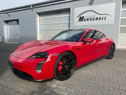 Rot Gebraucht 2023 Porsche Taycan GTS Limousine | 76.850 €