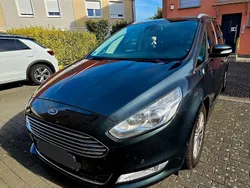 Grün Gebraucht 2016 Ford Galaxy Titanium Van / Kleinbus | 15.500 € (Fairer Preis)
