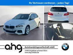 Weiß Gebraucht 2017 BMW 218 Active Tourer M Sport Van / Kleinbus | 16.860 € (Etwas zu teuer)