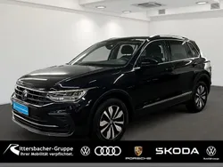 Deep black perleffekt Gebraucht 2024 VW Tiguan Move SUV | 31.950 € (Guter Preis)