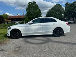 Weiß Gebraucht 2014 Mercedes C250 Limousine | 17.499 €