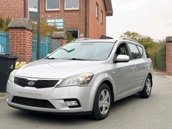 Silber Gebraucht 2010 Kia Ceed Kombi | 2.549 € (Etwas zu teuer)