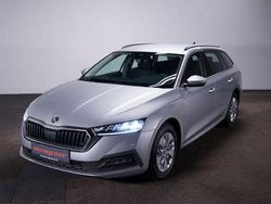 Silver metallic Gebraucht 2022 Skoda Octavia Ambition Kombi | 19.498 € (Superpreis)