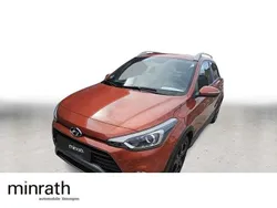 Orange Gebraucht 2017 Hyundai i20 Active Limousine | 12.470 € (Fairer Preis)