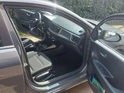 Grau Gebraucht 2020 Kia Rio Vision Kleinwagen | 12.630 € (Guter Preis)