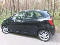 Schwarz Gebraucht 2011 Kia Picanto Kleinwagen | 2.700 €