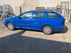 Blau Gebraucht 2008 Skoda Octavia Kombi | 550 € (Guter Preis)