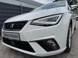 Weiß Gebraucht 2024 Seat Ibiza Style Limousine | 21.880 € (Etwas zu teuer)