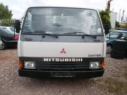 Weiß Gebraucht 1995 Mitsubishi Canter SUV | 3.999 €