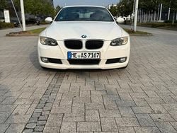 Weiß Gebraucht 2008 BMW 320 Cabriolet Cabrio | 9.400 € (Fairer Preis)