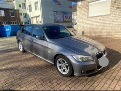 Grau Gebraucht 2009 BMW 316 Limousine | 4.400 €