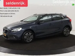 Blau Gebraucht 2016 Volvo V40 CC Kombi | 12.700 € (Guter Preis)