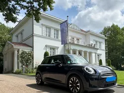 Schwarz Gebraucht 2022 Mini ONE Kleinwagen | 20.400 € (Fairer Preis)