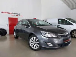 Grau Gebraucht 2011 Opel Astra Limousine | 4.100 € (Guter Preis)