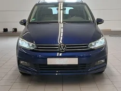 Blau Gebraucht 2024 VW Touran Comfortline Van / Kleinbus | 30.950 € (Guter Preis)