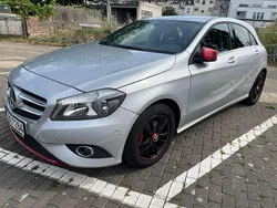 Silber Gebraucht 2014 Mercedes 180 Limousine | 12.100 €
