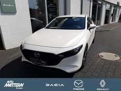 Weiß Gebraucht 2022 Mazda 3 Selection Limousine | 18.590 € (Fairer Preis)