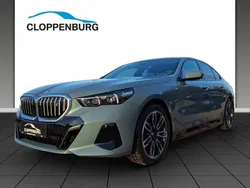 Cape york grün metallic Gebraucht 2024 BMW i5 M Sport Limousine | 68.695 € (Guter Preis)