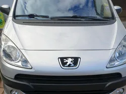 Grau Gebraucht 2005 Peugeot 1007 Kleinwagen | 1.749 € (Fairer Preis)