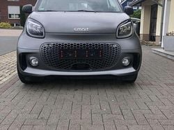 Silber Gebraucht 2023 Smart ForTwo Electric Drive Limousine | 13.500 € (Etwas zu teuer)