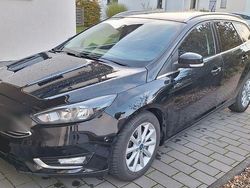 Schwarz Gebraucht 2016 Ford Focus Titanium Kombi | 8.500 € (Fairer Preis)