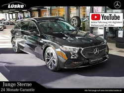 Schwarz Gebraucht 2023 Mercedes E220 Kombi | 48.900 € (Fairer Preis)